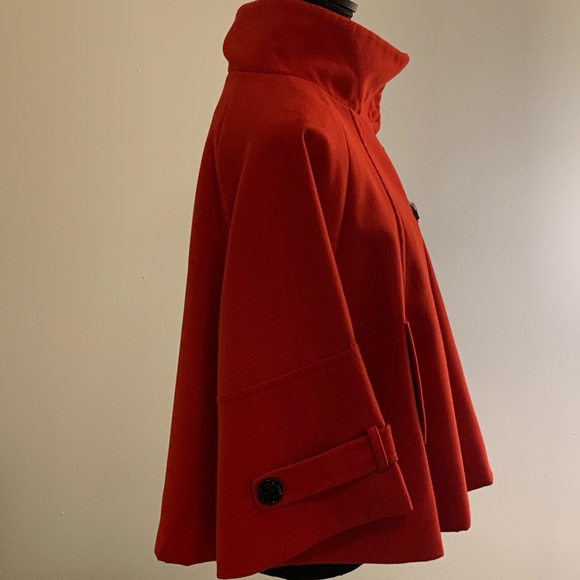 Stradivarius red cape - Picture 2 of 5